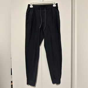 Lululemon Men’s ABC Jogger Shorter 28 Inch Inseam Size Small Obsidian